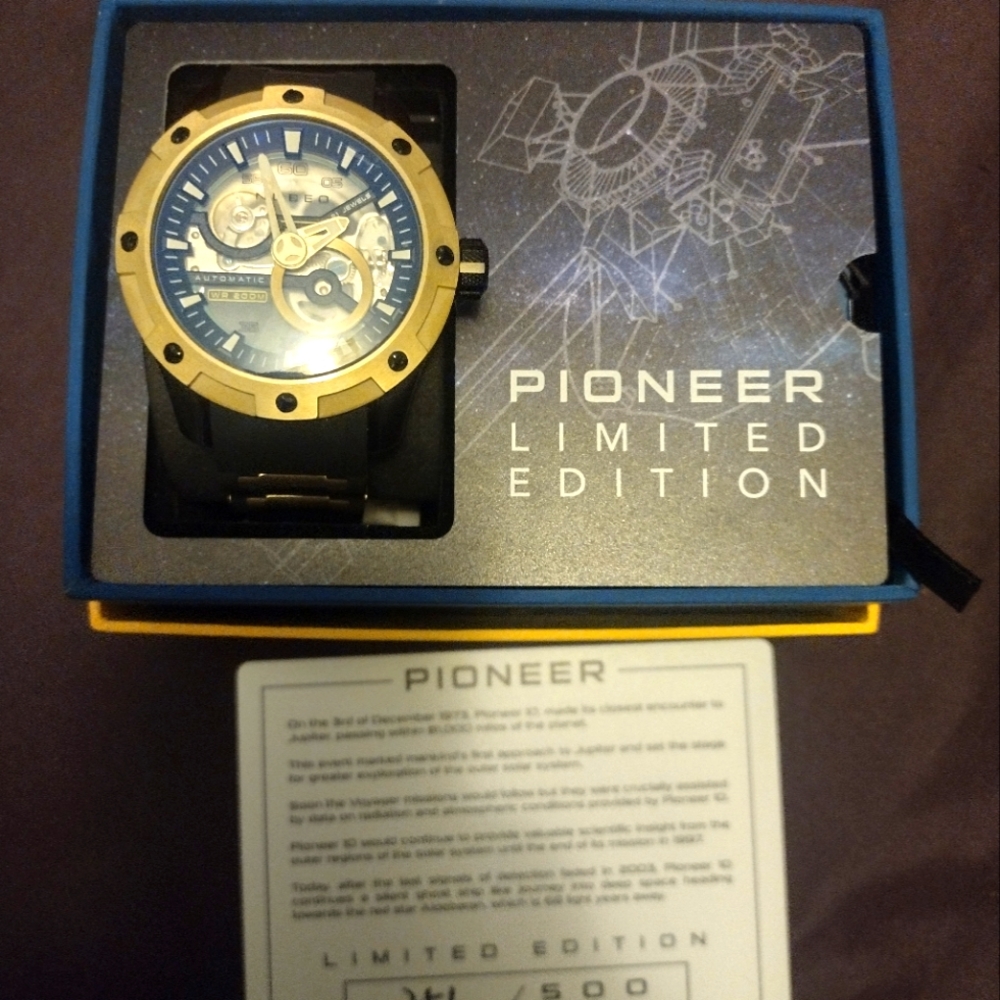 Nubeo pioneer watch